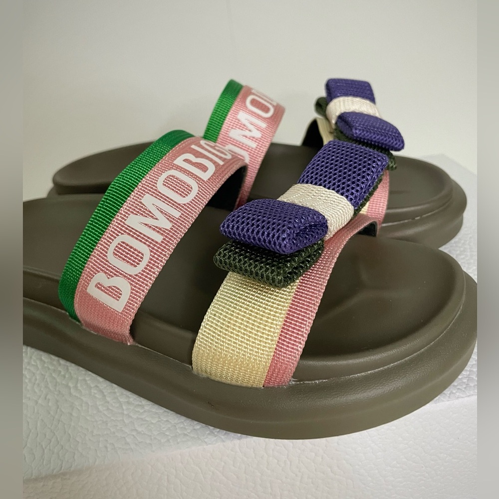 Worn once! Summer slides in size 6.5